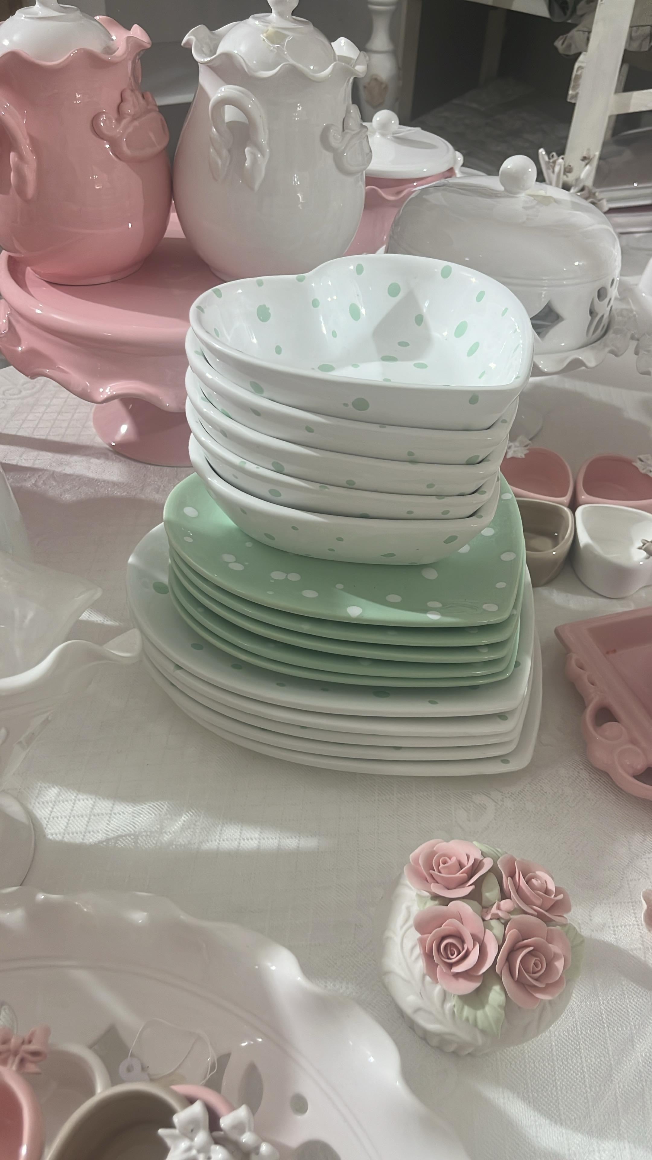 Servizio di piatti in ceramica