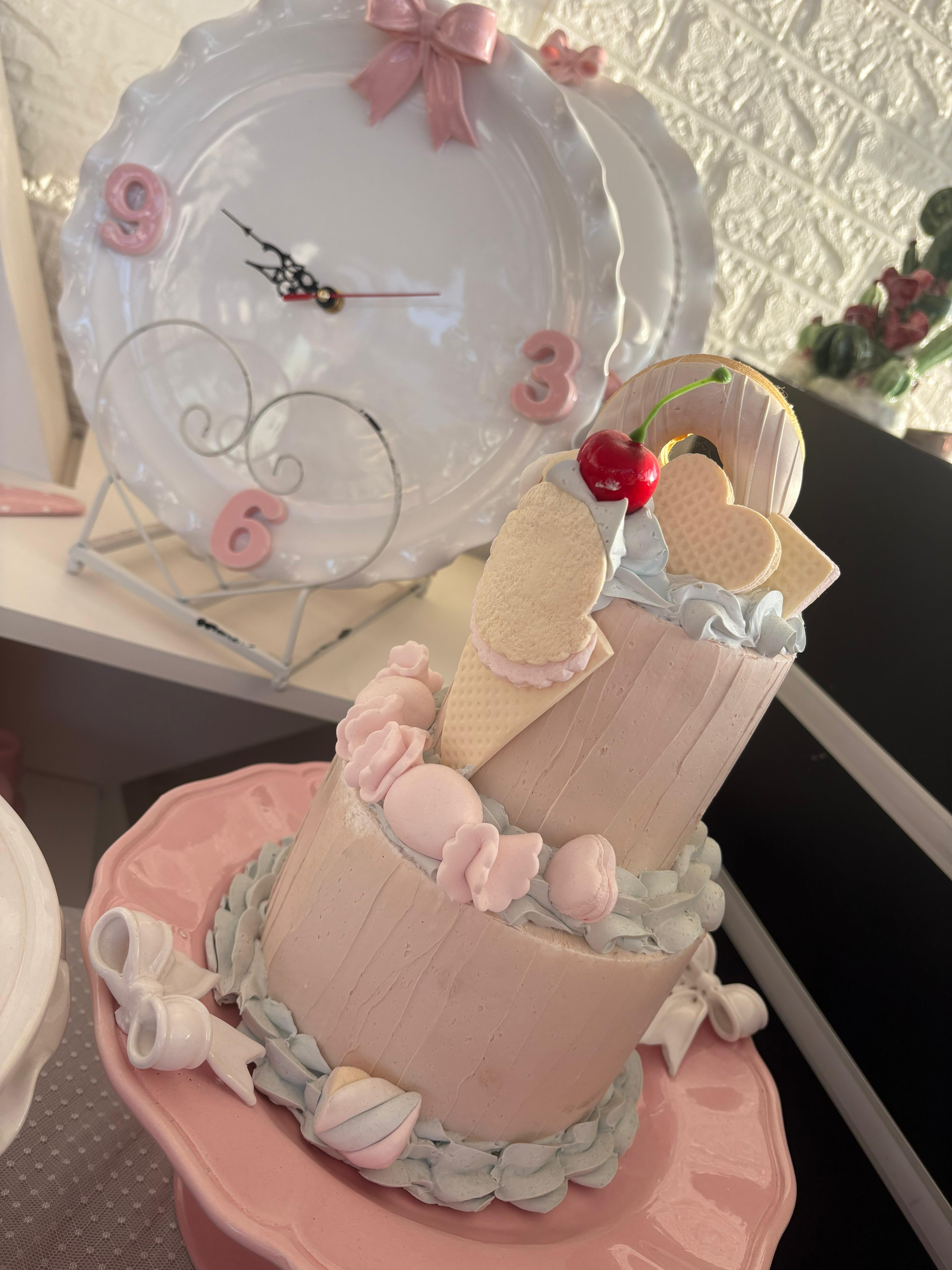 Torta finta disponibile